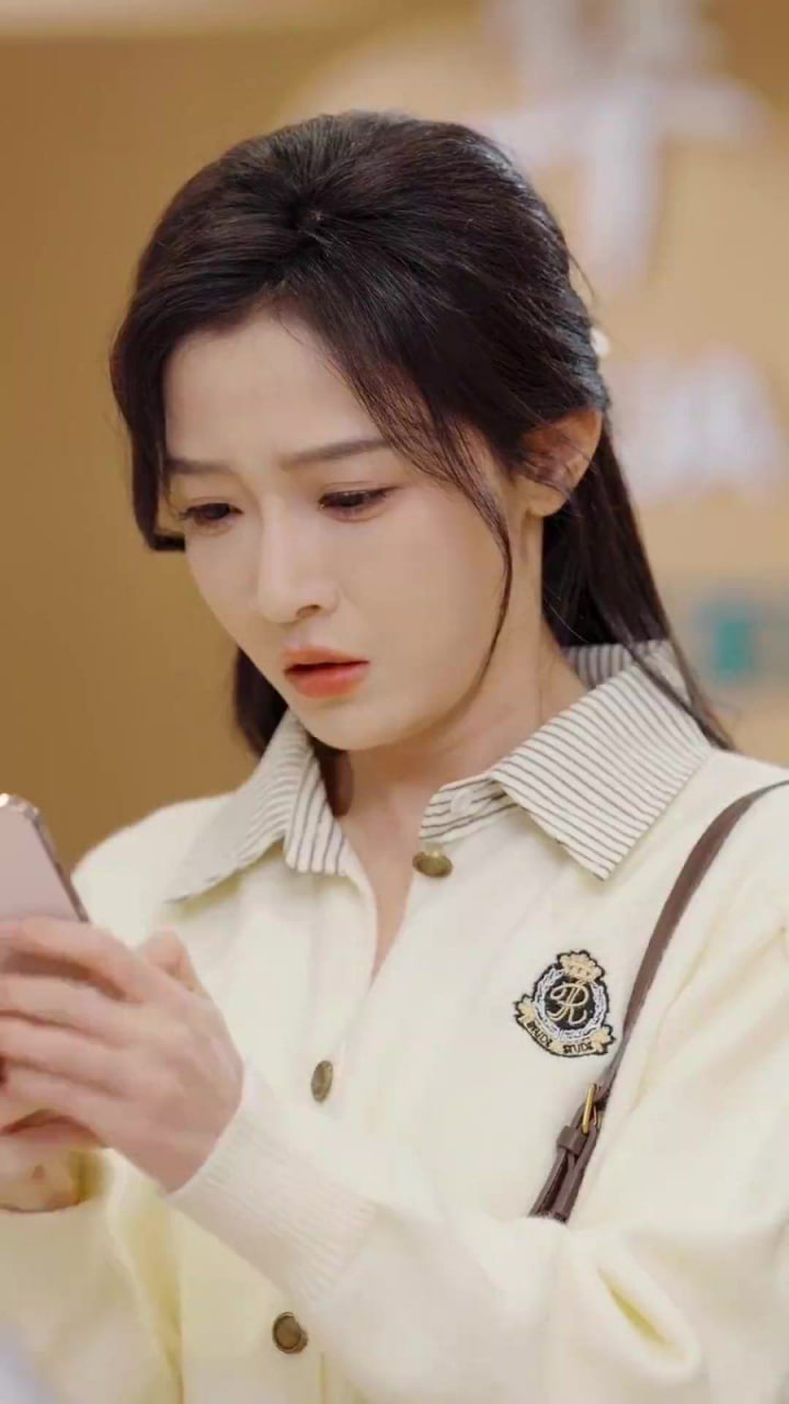 離婚后，陸總舔狗上身幫我提鞋(全集)