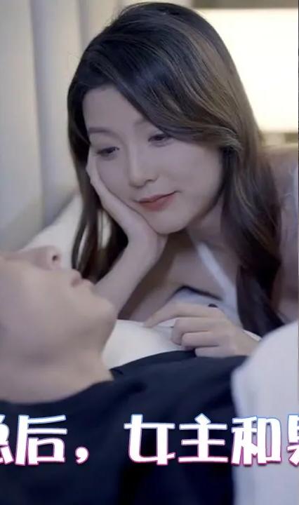 踹掉霸總后，女主和男配HE了(全集)