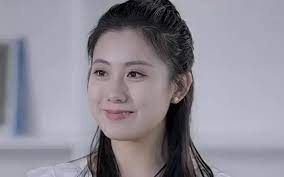 報(bào)告總裁，夫人婚前要實(shí)習(xí)(全集)