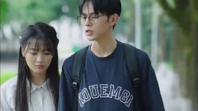 被女大學(xué)生誣陷偷拍，我的國士身份曝光了(全集)